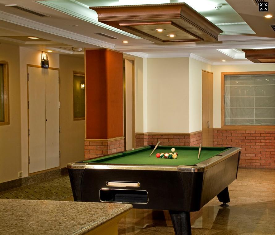 Savoy Suites Noida Ngoại thất bức ảnh